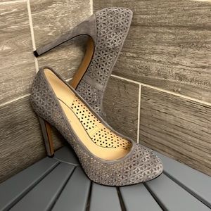 Like New Gray suede design pumps - size 7.5